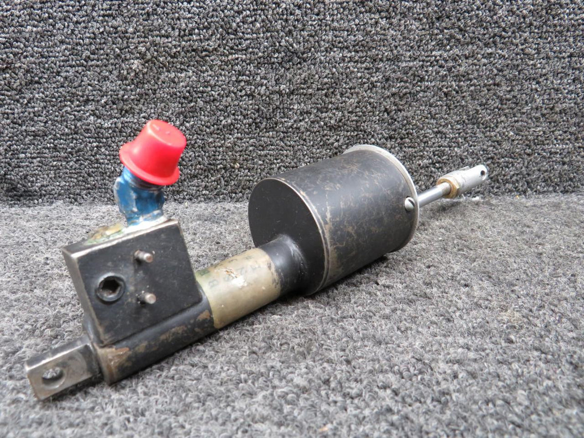 Beechcraft Parts 169-380006 Beechcraft A23 Master Break Cylinder with Valve Block (Worn Paint)