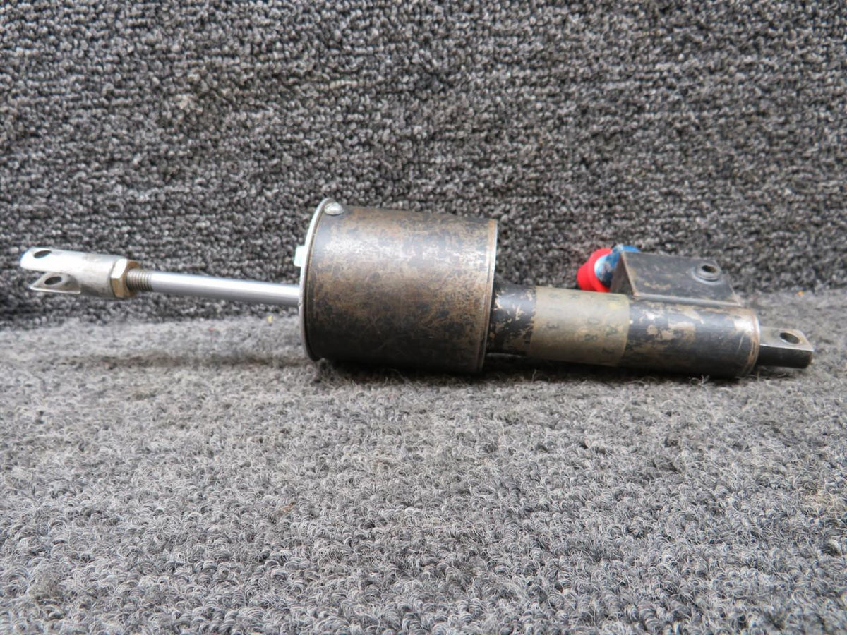 Beechcraft Parts 169-380006 Beechcraft A23 Master Break Cylinder with Valve Block (Worn Paint)