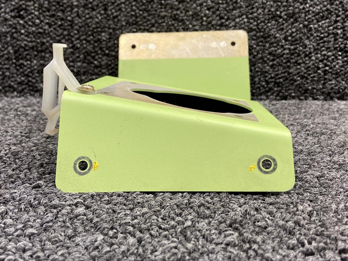 Piper Aircraft Parts 106589-002 Piper PA46R-350T Fuselage Autopilot Mounting Bracket