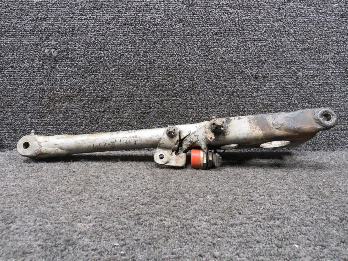 Piper Aircraft Parts 19059-000 Piper PA23-160 Main Landing Gear Drag Assembly with Switch (Worn)