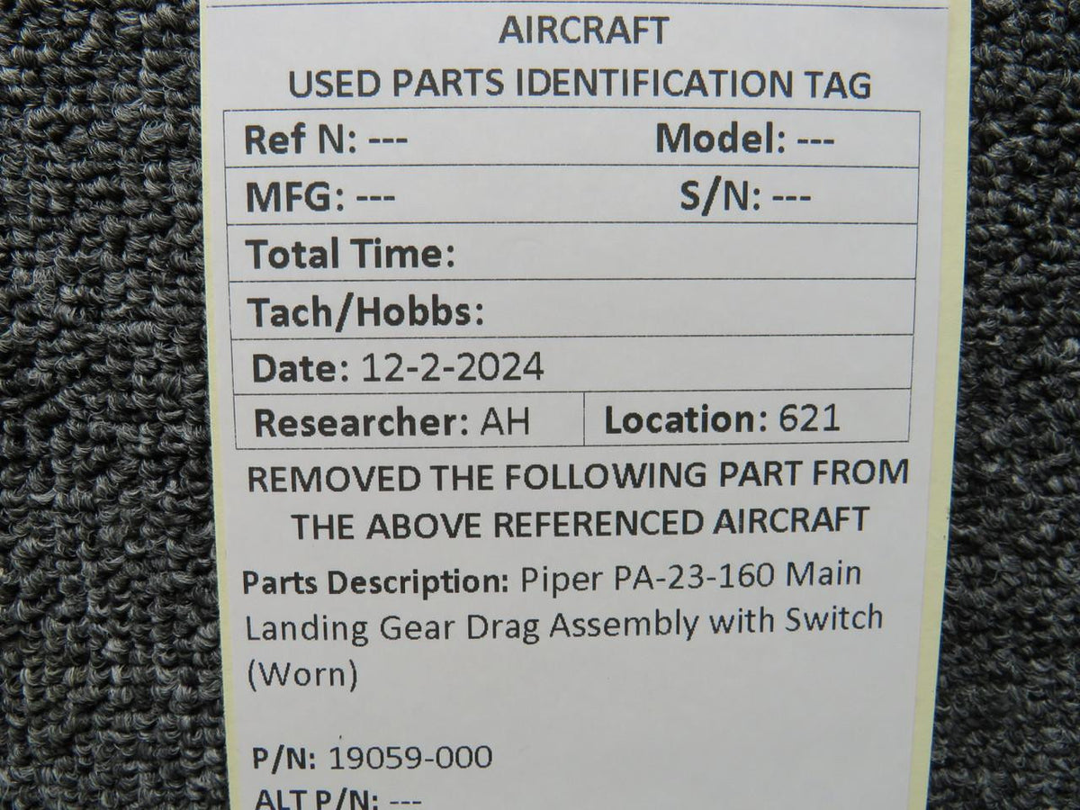 Piper Aircraft Parts 19059-000 Piper PA23-160 Main Landing Gear Drag Assembly with Switch (Worn)