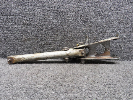 Piper Aircraft Parts 19059-000 Piper PA23-160 Main Landing Gear Drag Assembly with Switch (Worn)