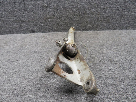 Piper Aircraft Parts 19059-000 Piper PA23-160 Main Landing Gear Drag Assembly with Switch (Worn)