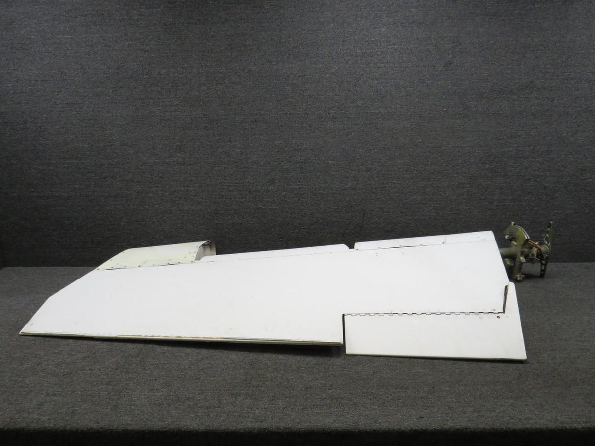LearJet 2333001-22 (Use: 2493000-15) Learjet 25 Rudder Assembly