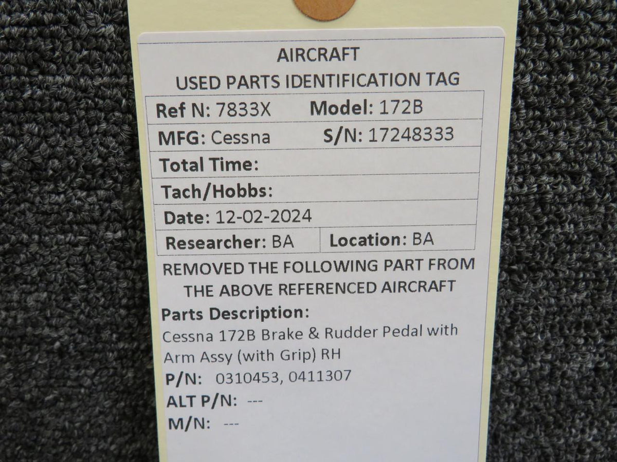 Cessna Aircraft Co 0310453, 0411307 Cessna 172B Brake & Rudder Pedal with Arm Assy with Grip RH
