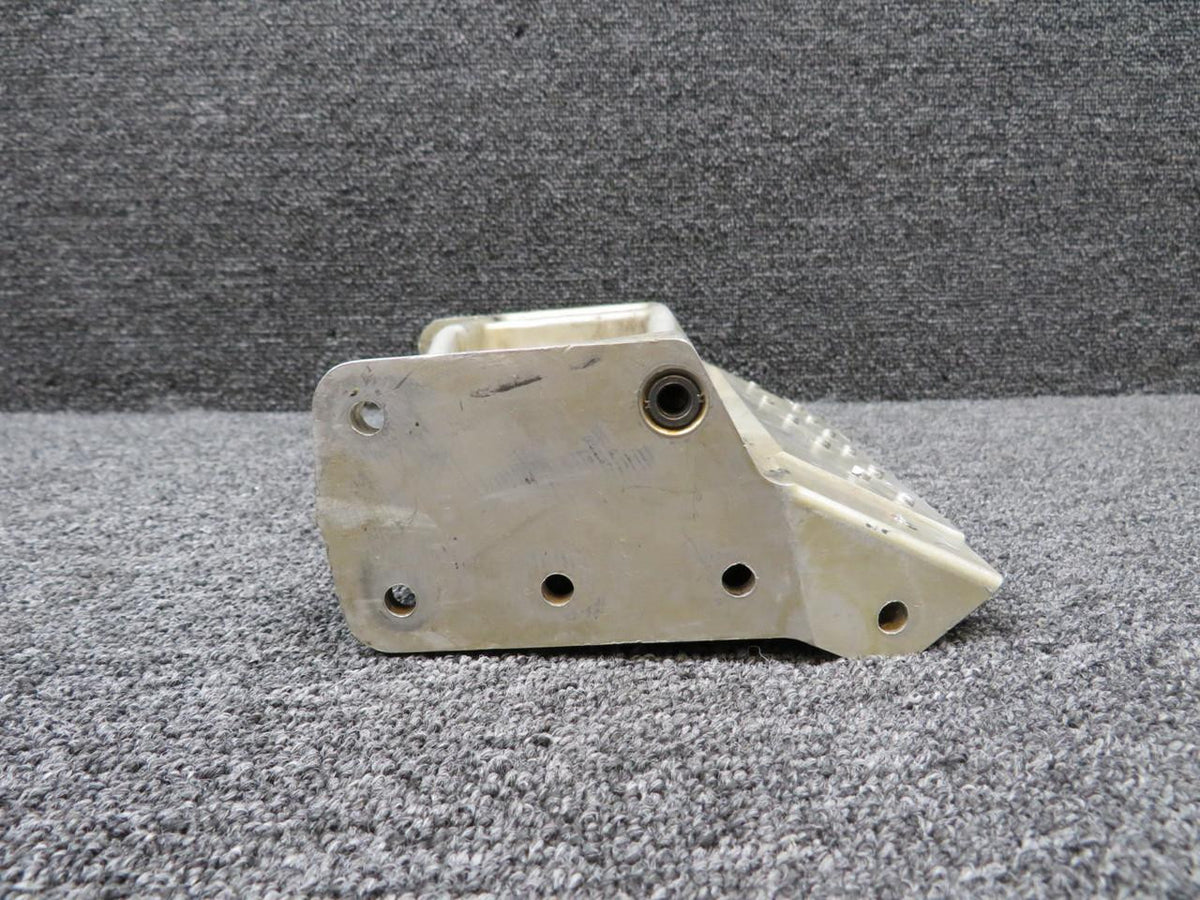 Cessna Aircraft Parts 1241615-2 (Use: 1241690-2) Cessna 210L Main Gear Actuator Support Outboard RH