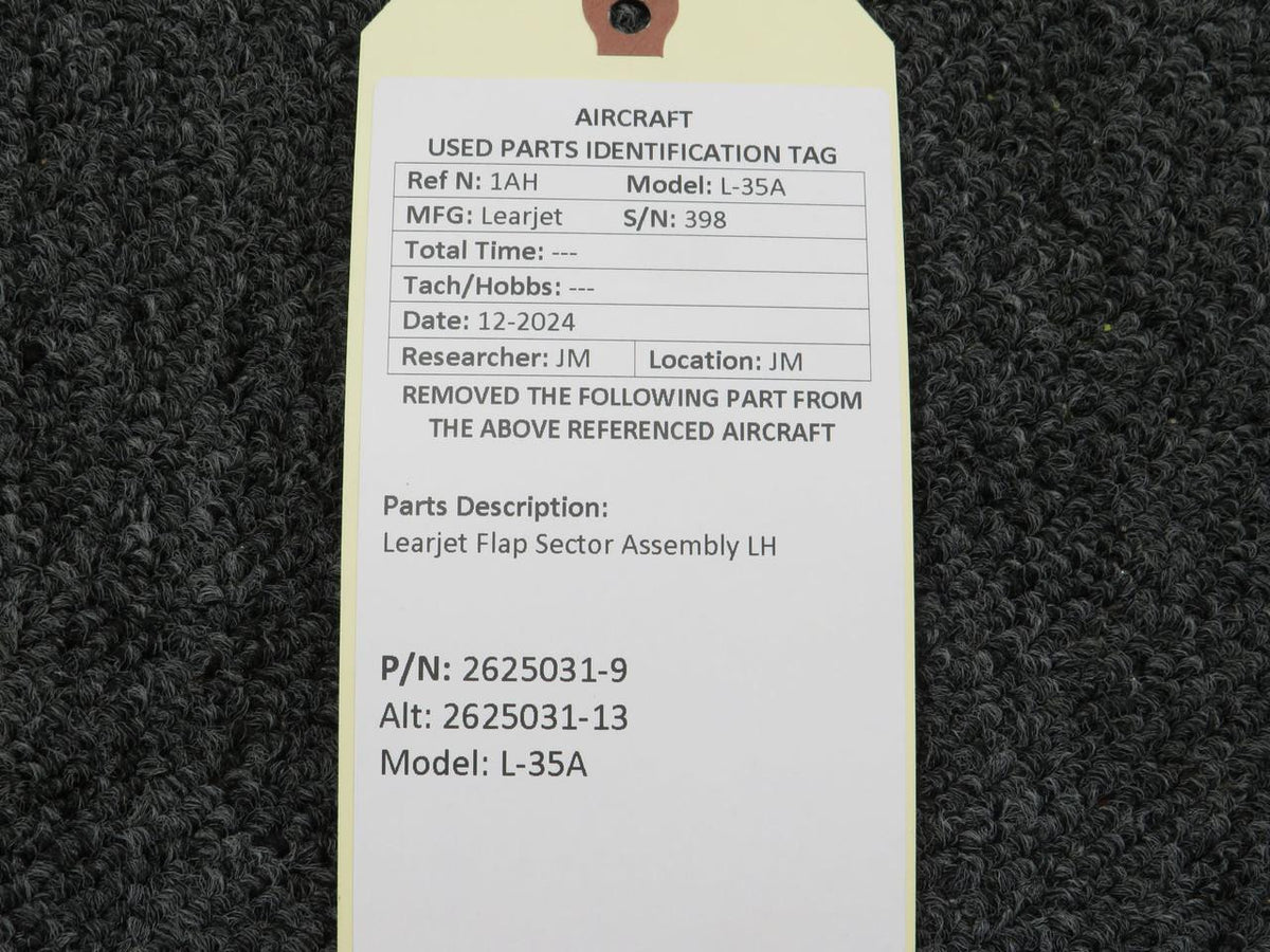LearJet 2625031-9 (Use: 2625031-13) Learjet L-35A Flap Sector Assembly LH