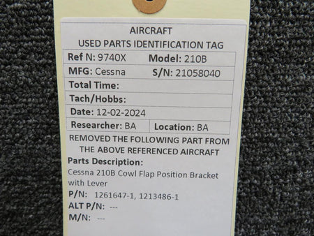 Cessna Aircraft Parts 1261647-1, 1213486-1 Cessna 210B Cowl Flap Position Bracket with Lever