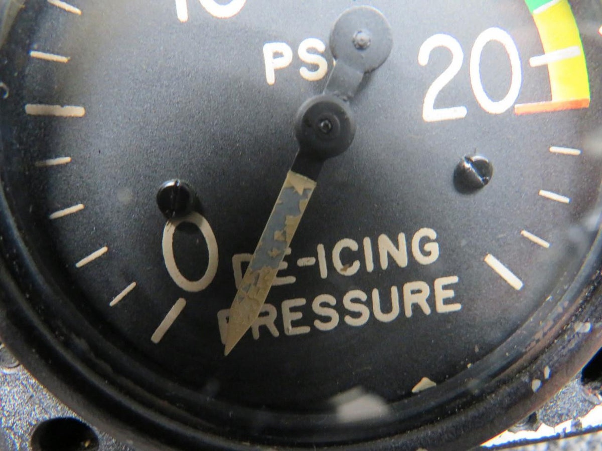 Swearingen 26-87007-3 Swearingen De-Icing Pressure Indicator (Chipped Paint)