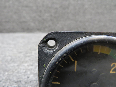 Swearingen 27-81007-3 Swearingen Hydraulic Pressure Indicator (Worn Mount)