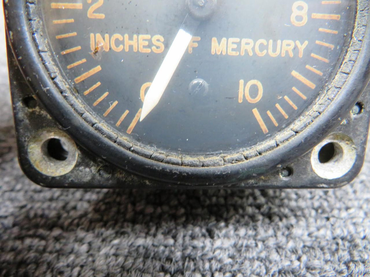 Swearingen 26-86019-1 Swearingen Vacuum Suction Indicator (Worn, Faded Face)