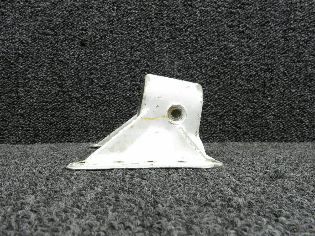 Cessna Aircraft Parts 0543013-1 (Cast: 0543013-497) Cessna C-172M Upper Nose Gear Fitting (Worn)