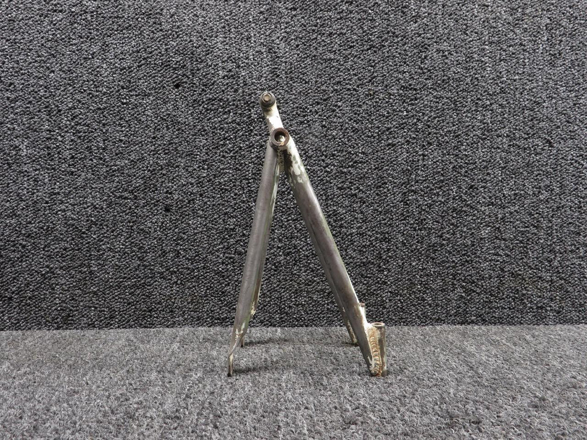 Cessna Aircraft Parts 2041014-1, 2041014-2 Cessna C-177RG Main Landing Gear Actuator Support