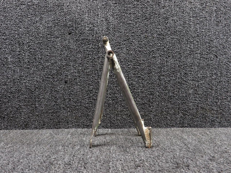 Cessna Aircraft Parts 2041014-1, 2041014-2 Cessna C-177RG Main Landing Gear Actuator Support