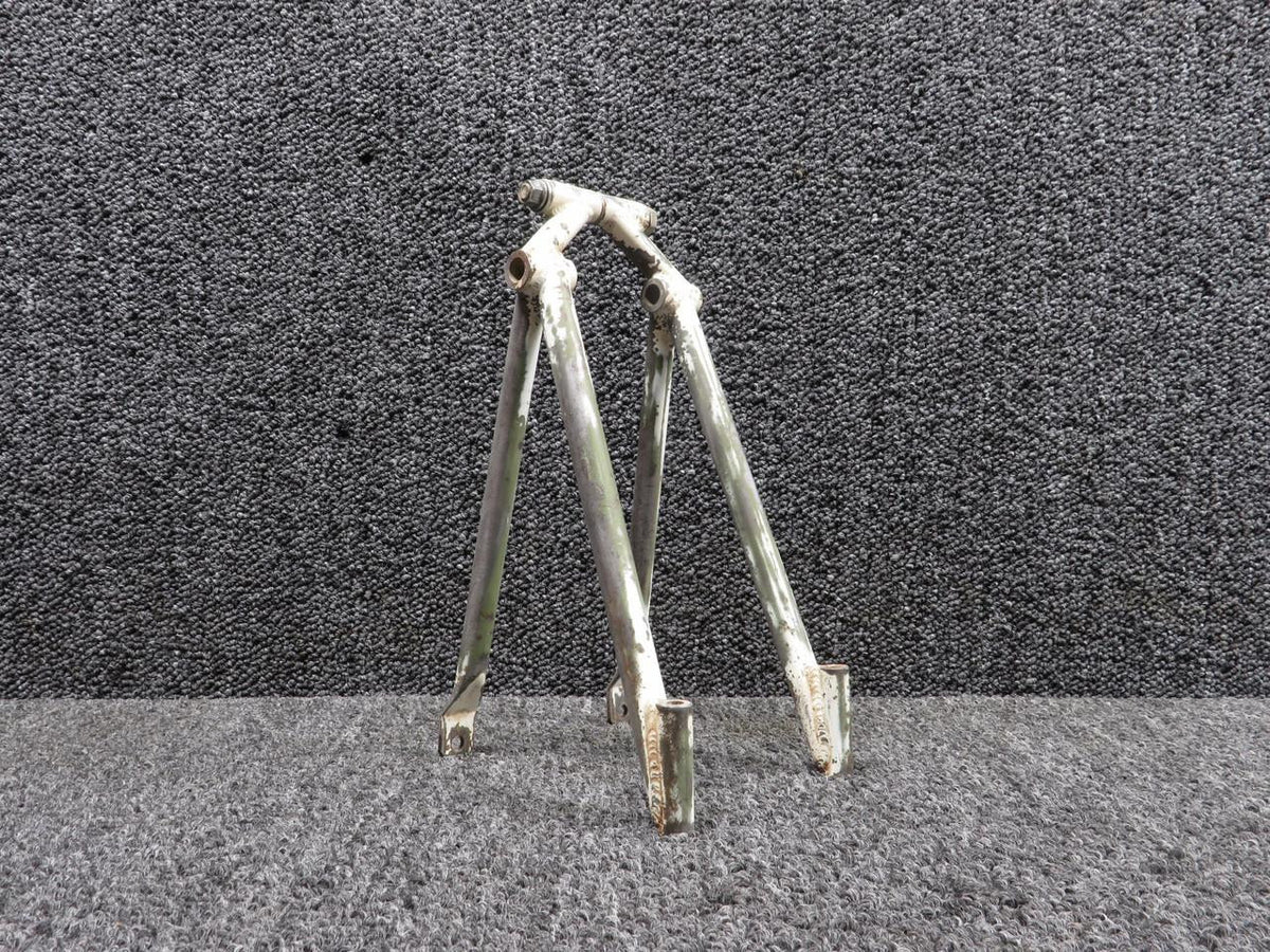 Cessna Aircraft Parts 2041014-1, 2041014-2 Cessna C-177RG Main Landing Gear Actuator Support