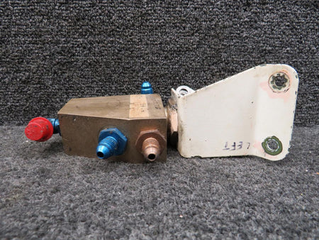 Cessna Aircraft Parts 2041057-1 Cessna 177RG Main Gear Uplock Actuator Assembly (Worn Bracket)