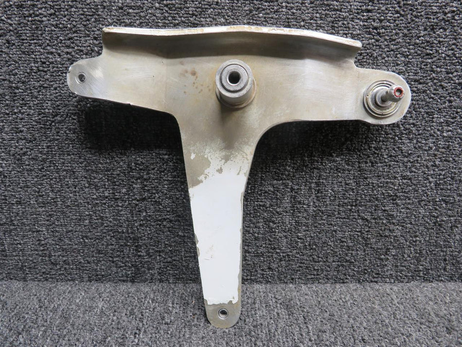 Cessna Aircraft Parts 0320107-1 Cessna 195B Aileron Bellcrank Assembly LH