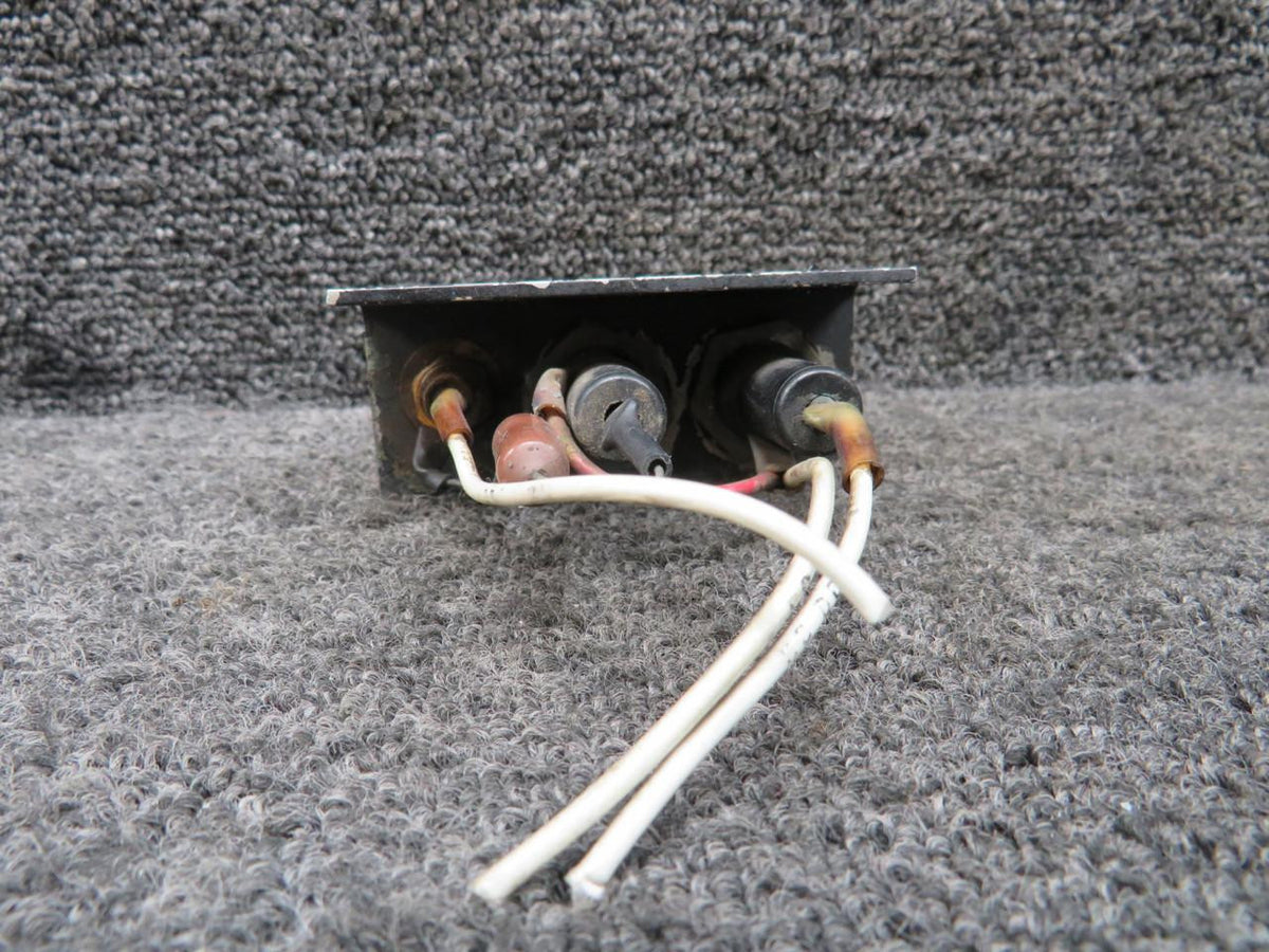 Cessna Aircraft Parts 0712031-1 Cessna 172M Fuse Mounting Bracket Assembly (Worn)