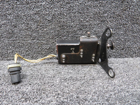 Pratt and Whitney 51059-002 Pratt and Whitney Propeller Electric De-Ice Switch Assembly