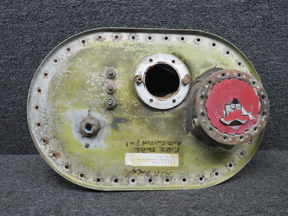 100-980015-4 Beechcraft B99 Fuel Bay Access Cover Assembly RH