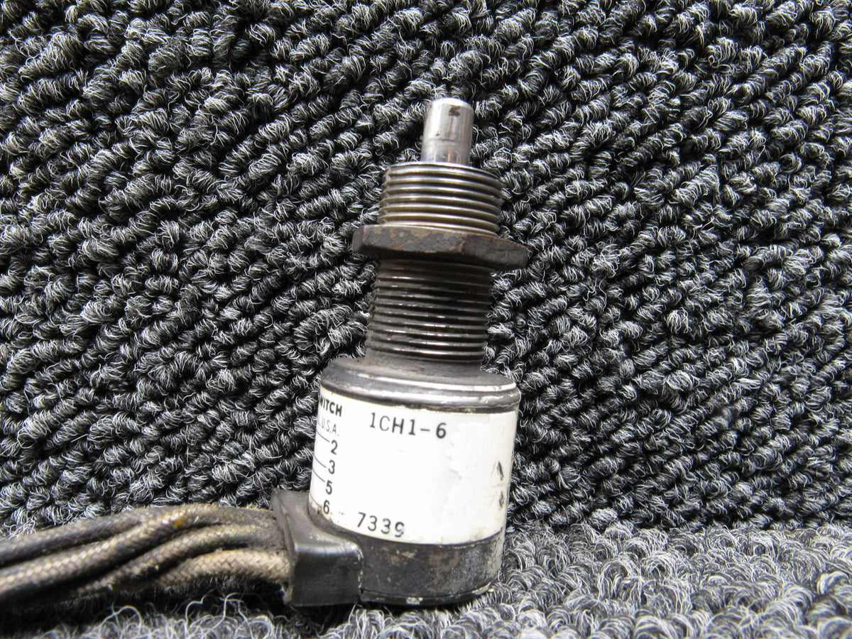 MO10062025EC-32JL