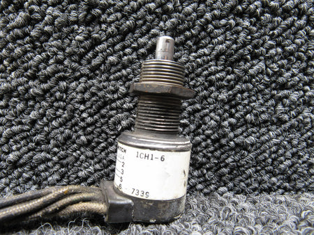 MO10062025EC-32JL