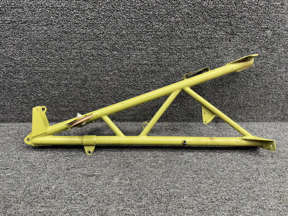 22697-007 Piper PA24-180 Wing Main Gear Spar Center Support Assembly
