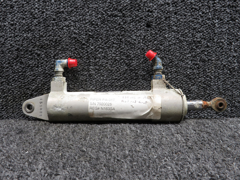 WTC2145-1 (Alt: 451-822) Wiebel Tool Hydraulic Actuator w Forward Bracket (Rust)