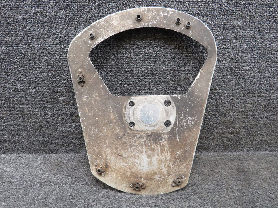 0741046-8 Cessna 172M Landing Gear Mounting Plate RH (Worn)