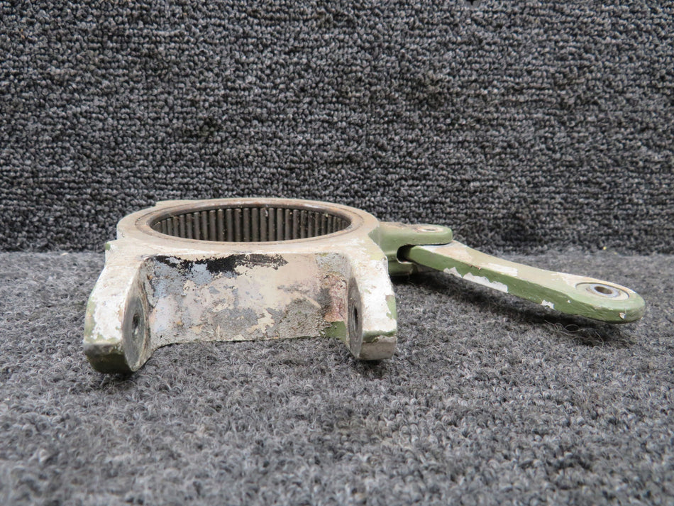 1243404-1 (Use: 1243811-6) Cessna 210 Nose Gear Steering Collar w Links (Worn)