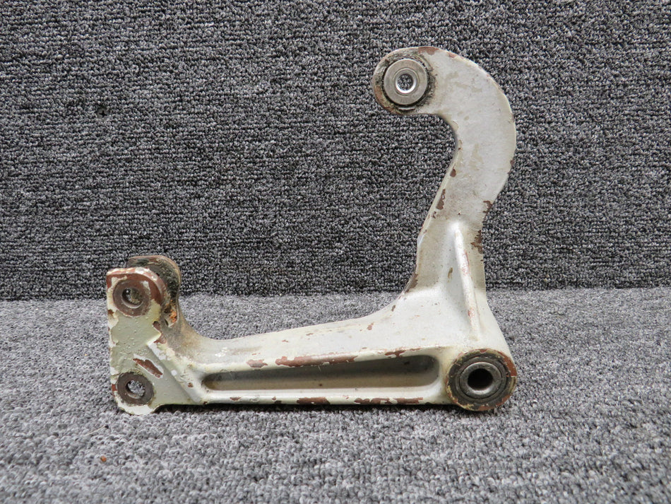 0841106-5 (Cast: 0841106-487) Cessna 310 Main Gear Idler Bellcrank LH Assembly