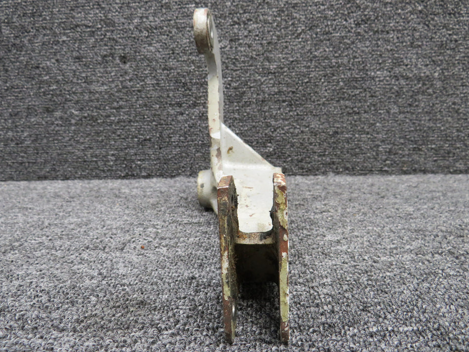 0841106-5 (Cast: 0841106-487) Cessna 310 Main Gear Idler Bellcrank LH Assembly