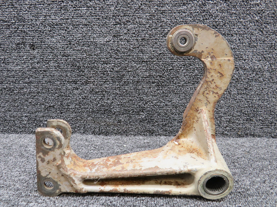 0841106-5 (Cast: 0841106-487) Cessna 310 Main Gear Idler Bellcrank LH (Worn)