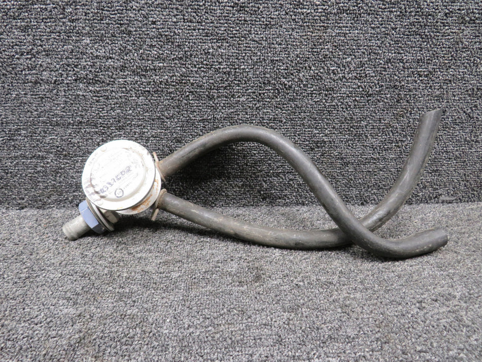 2H3-16 (Alt: C482001-0401) Airborne Vacuum Regulating Valve with Hosing (Worn)