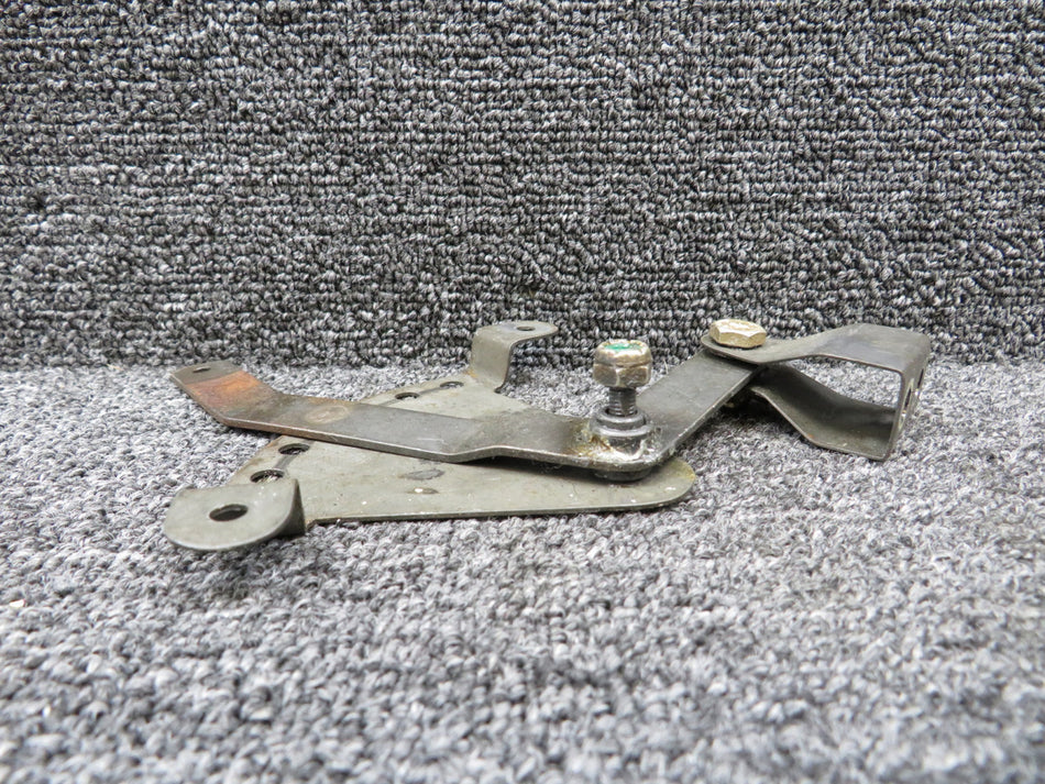 2413104-1 Cessna 172RG Cowl Flap Lever Assembly (Minus Knob)