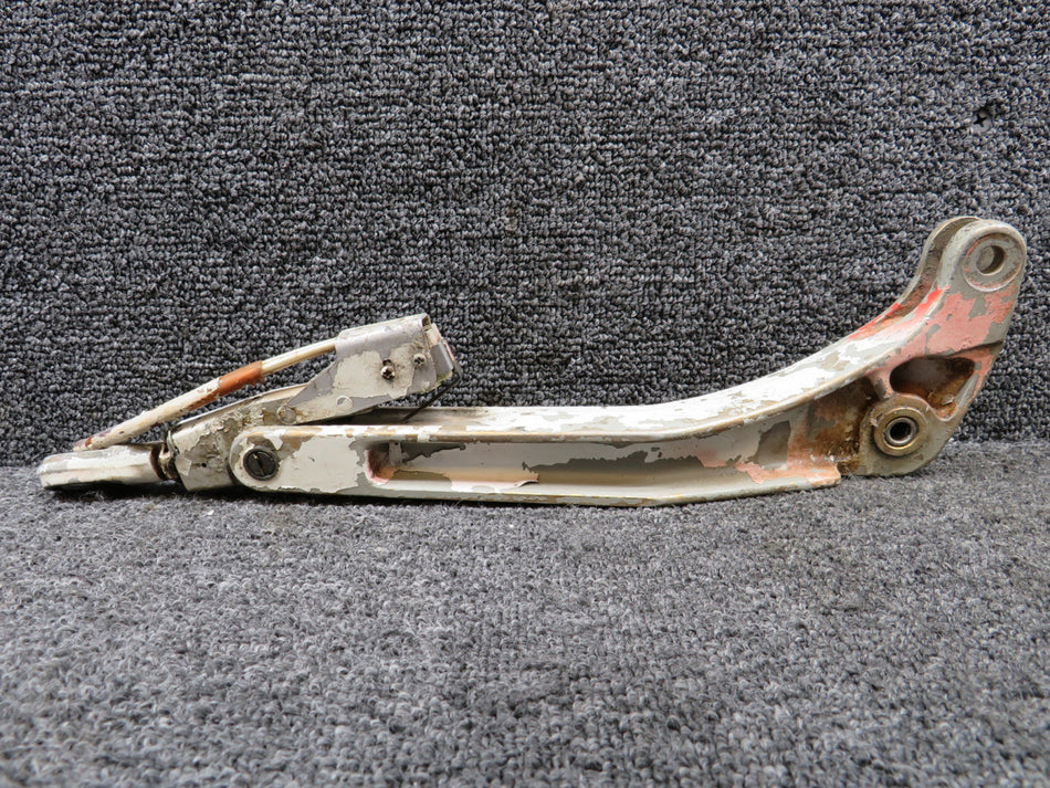 5041001-2 Cessna 401A Main Landing Gear Bellcrank Assembly (Worn)