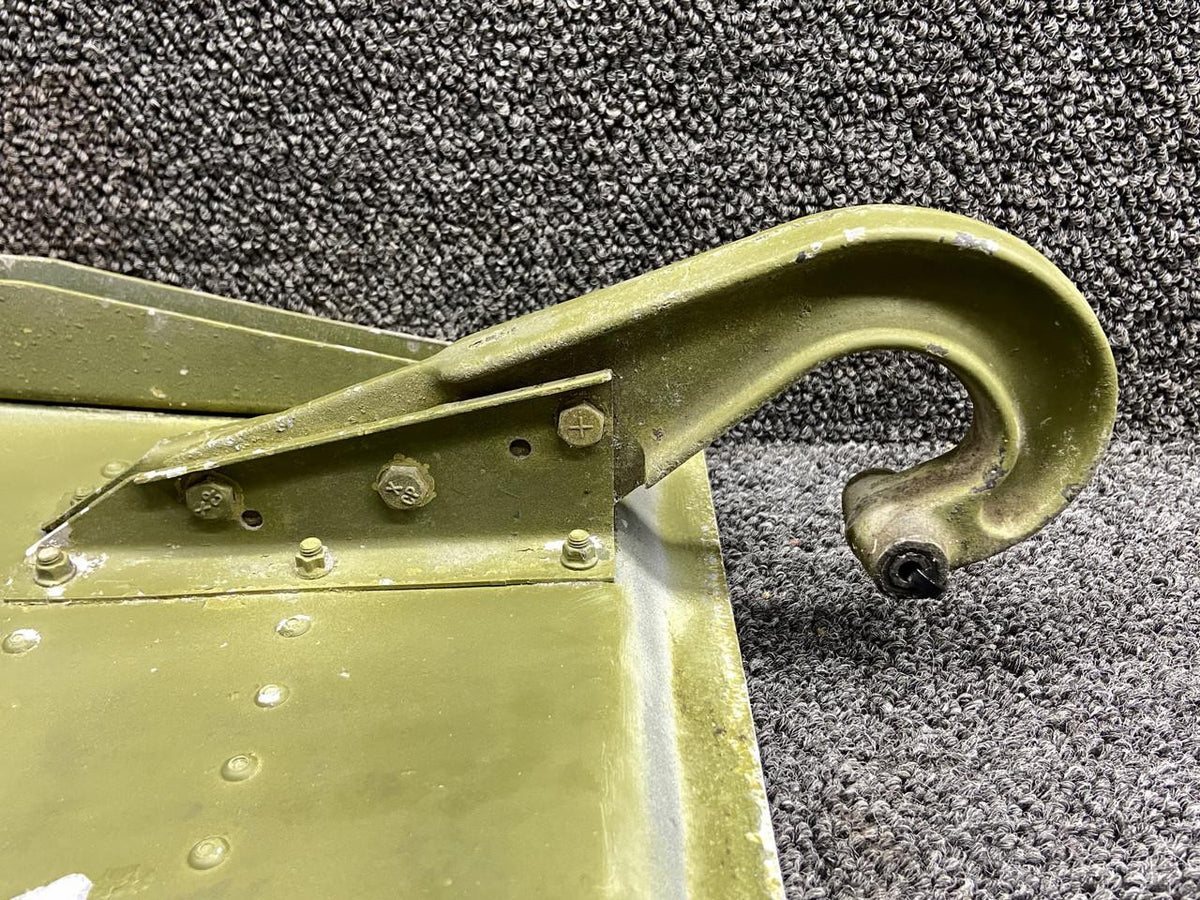 Cessna Aircraft Parts 5027000-5, 0826005-4 Cessna 421B Inboard Main Gear Door Structure LH w Hinges