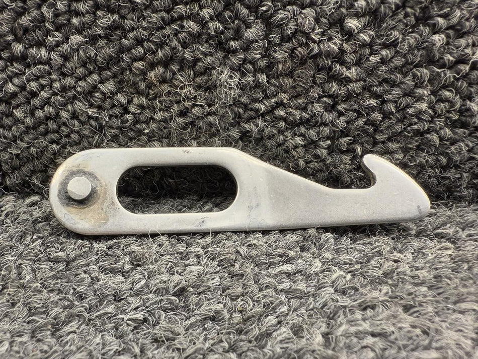 Piper Aircraft Parts 63036-000 Piper PA28-161 Auxiliary Door Latch Hook Assembly