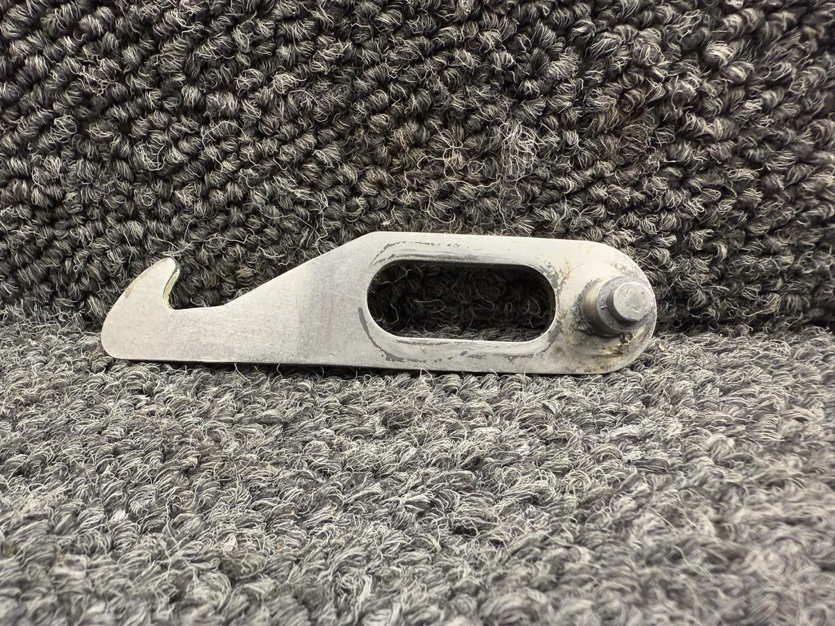 Piper Aircraft Parts 63036-000 Piper PA28-161 Auxiliary Door Latch Hook Assembly
