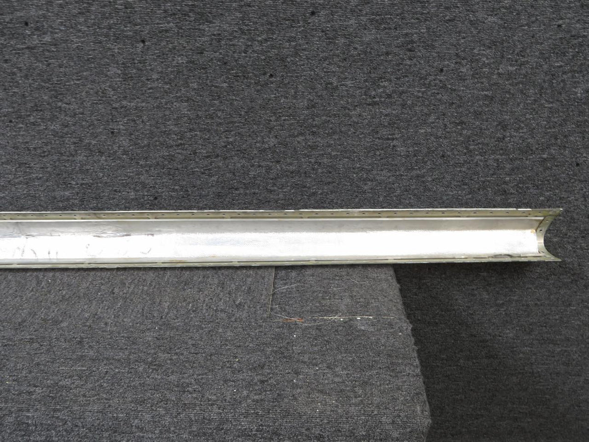 Cessna Aircraft Parts 6214423-8300 Cessna C-650 Wing Leading Edge Assembly RH