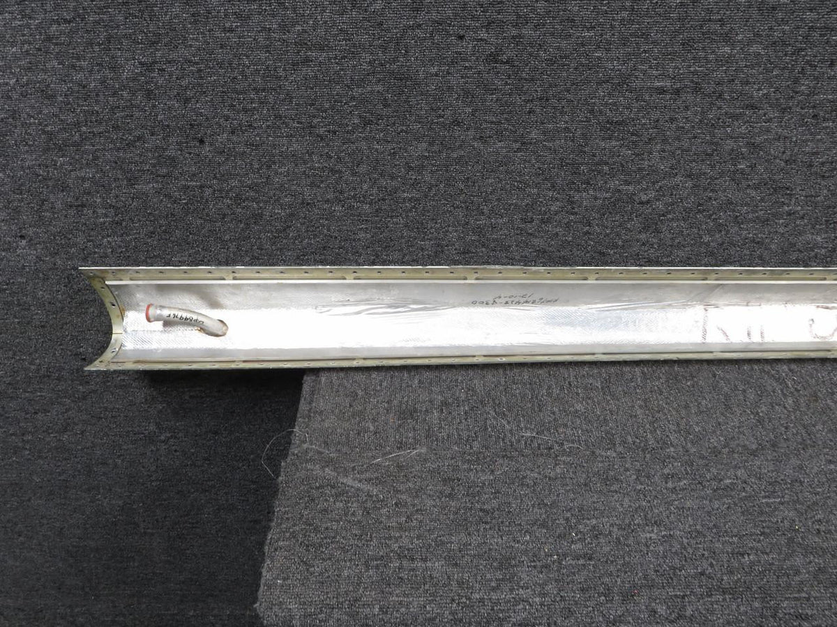 Cessna Aircraft Parts 6214423-8300 Cessna C-650 Wing Leading Edge Assembly RH