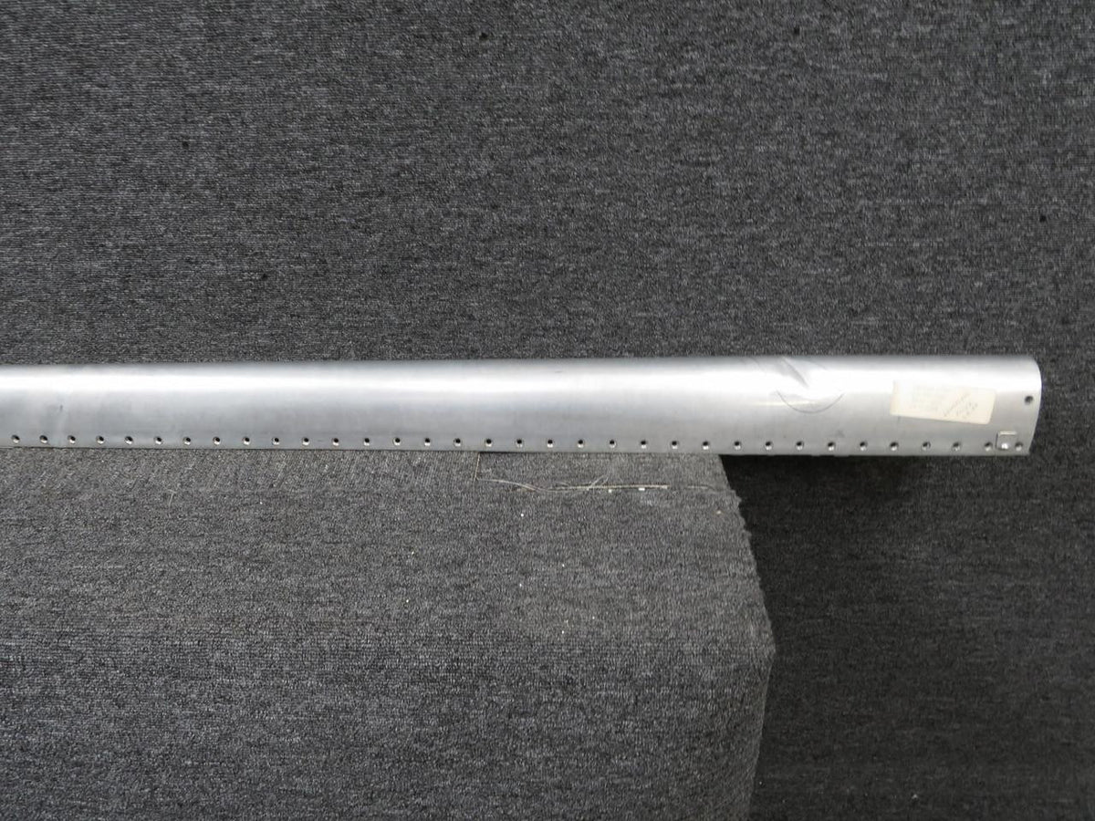 Cessna Aircraft Parts 6214423-8300 Cessna C-650 Wing Leading Edge Assembly RH