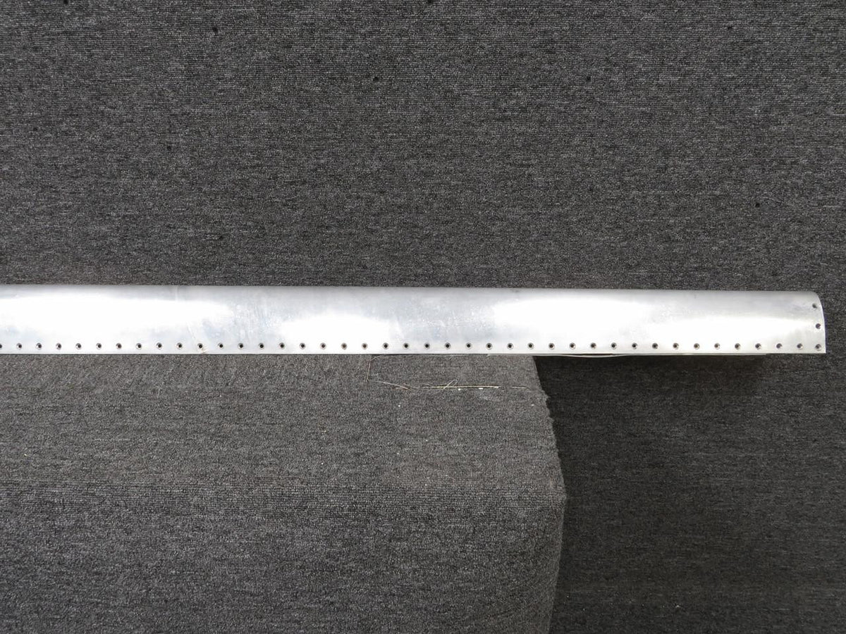 Cessna Aircraft Parts 6214423-8300 Cessna C-650 Wing Leading Edge Assembly RH