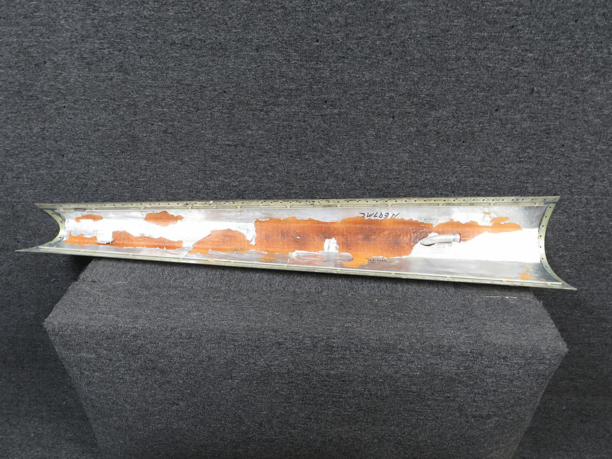 Cessna Aircraft Parts 214423-466 Cessna C-650 Anti-Ice Inboard Wing Leading Edge RH
