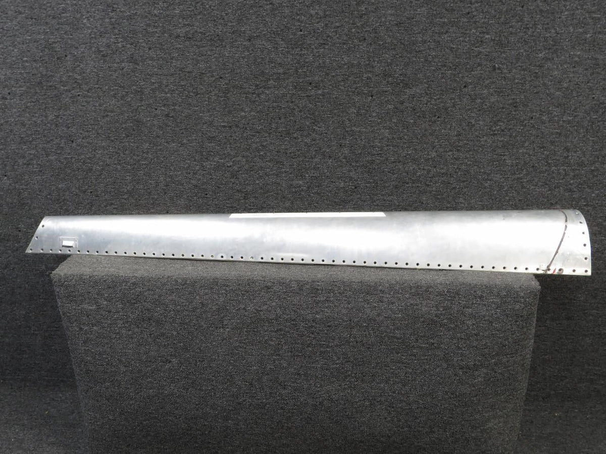 Cessna Aircraft Parts 214423-466 Cessna C-650 Anti-Ice Inboard Wing Leading Edge RH