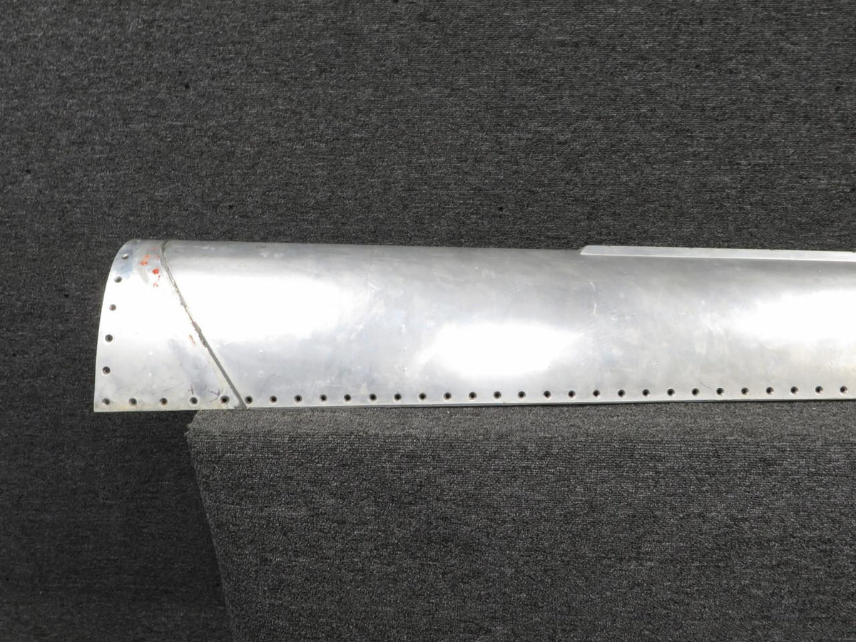 Cessna Aircraft Parts 214423-466 Cessna C-650 Anti-Ice Inboard Wing Leading Edge RH