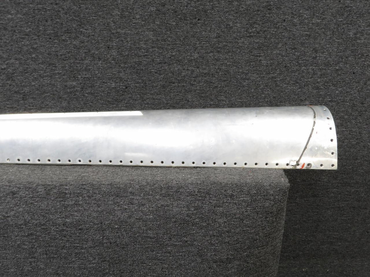 Cessna Aircraft Parts 214423-466 Cessna C-650 Anti-Ice Inboard Wing Leading Edge RH