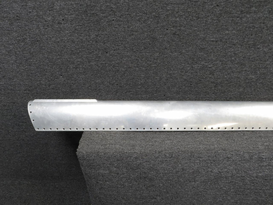 Cessna Aircraft Parts 6214423-300 Cessna C-650  Anti-ice Outboard Wing Leading Edge RH