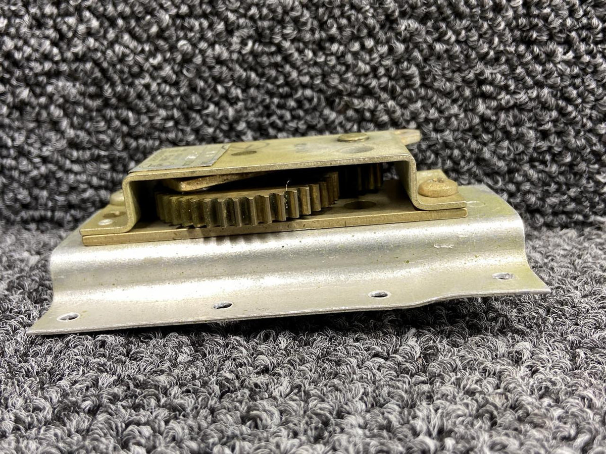 Airborne 1M2-3 (Alt: 5015104-3) Airborne Fuel Selector Assembly LH (Minus Knob)