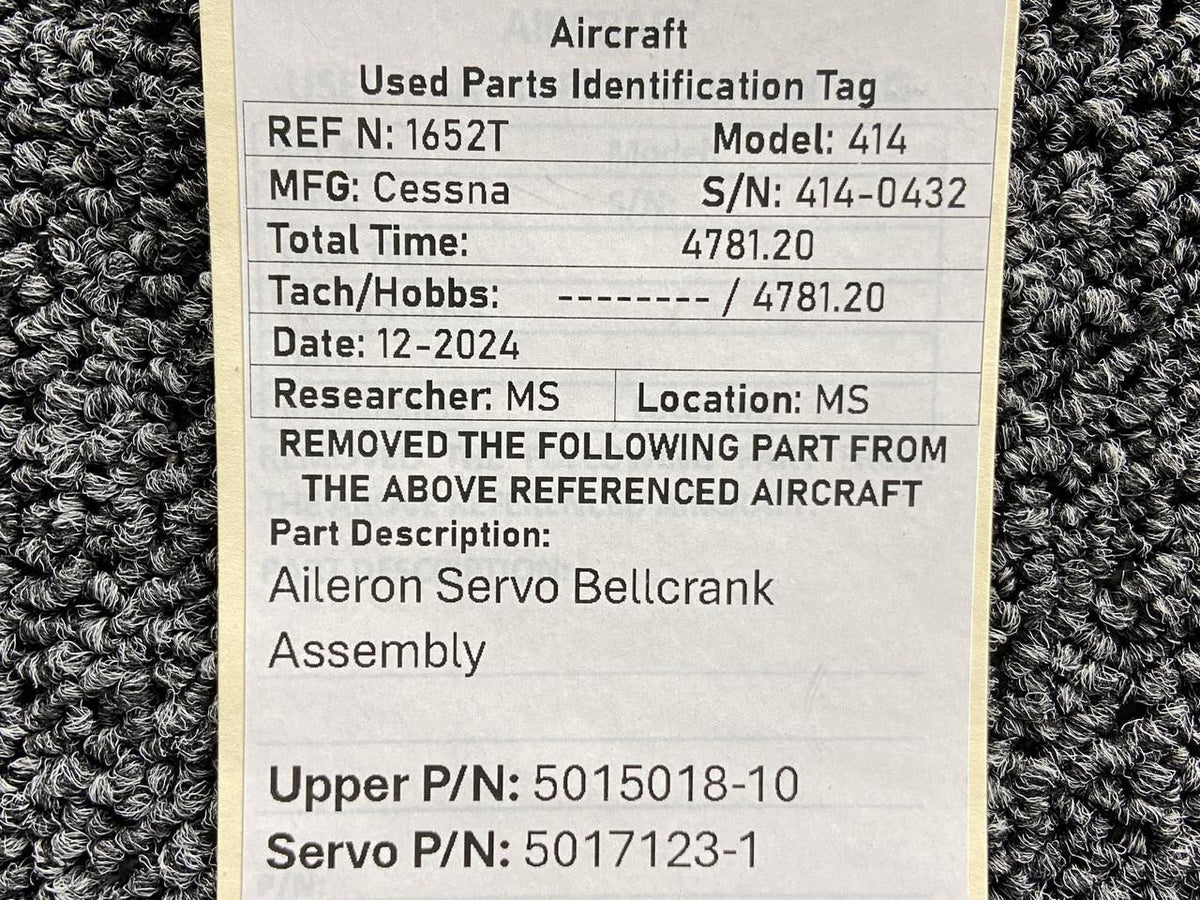 Cessna Aircraft Parts 5015018-10, 5017123-1 Cessna 414 Aileron Servo Bellcrank Assembly